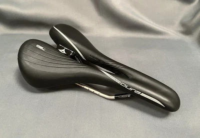 Specialized Oura Expert Gel Women's Saddle 155mm Hollow Ti 7x7 Carbon Reinforced - Image 1 of 4