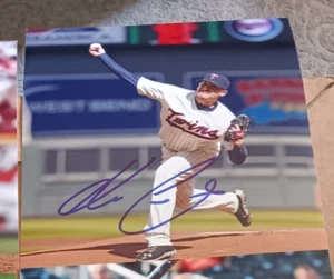 Kevin Correia MINNESOTA TWINS FIRMATA 8X10 foto COA AUTOGRAFATA MLB - Foto 1 di 1