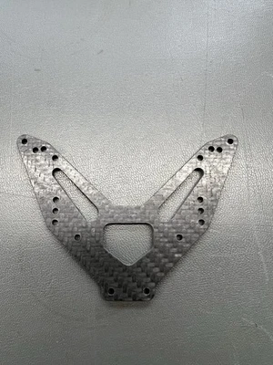 TEAM ASSOCIATED T2 REAR SHOCK  TOWER GRAPHITE 7355 / VINTAGE RC CAR / RC VINTAGE - Image 1 of 2