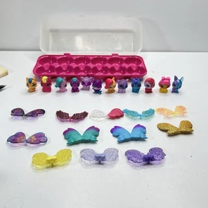 Hatchimals Colleggtibles Lot Spielzeug Sammlerstück 12 rosa Eierkarton Spielset Flügel - Bild 1 von 17