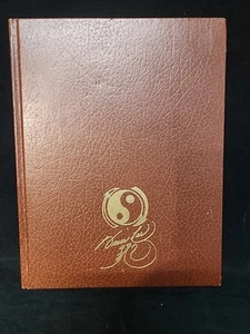 Tao Of Jeet Kune Do by Bruce & Linda Lee. 1979 Hardcover. Martial Arts how-to - Picture 1 of 17
