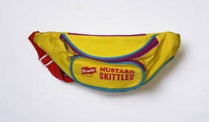 Paquete de Fanny Skittles de Mostaza Amarillo y Rojo Edición Limitada con Pegatinas - Imagen 1 de 7