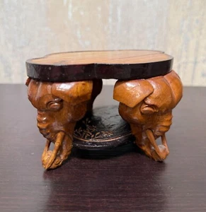 Soporte/elevador de mesa para plantas de elefante de madera tallada a mano - Imagen 1 de 5