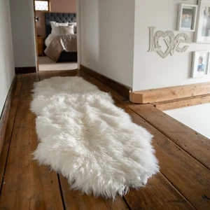 Double Natural Sheepskin Rug - Large 2 Skin White Extra Thick Fleece RRP £74.99 - Picture 1 of 5