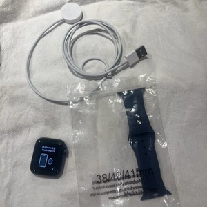 apple watch seria 6 gps komórka 40mm - Zdjęcie 1 z 2