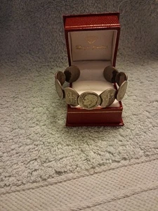 Dime Cuff Bracelet (1965-1970) Vintage & Eclectic - Picture 1 of 3