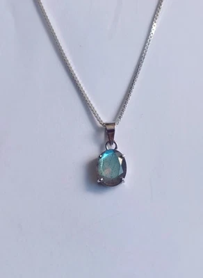 Ciondolo ovale in labradorite naturale in argento sterling 925 elegante... - Immagine 1 di 4