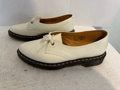 Zapatos Dr Martens Blanco Aire Wair y Cojín Suela Petro Resistente Talla 8 Siamo AW004 Foto 1 de 4
