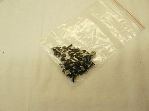 Schrauben aus einem LENOVO THINKPAD E555 TYPE 20DH - Bild 1 von 1