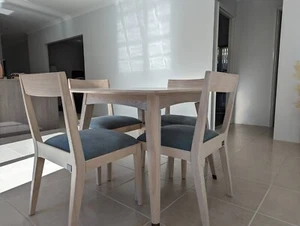 Contemporary Dining Table Set(4 Seater ) - Used like new, slight wear and tear, - Picture 1 of 10