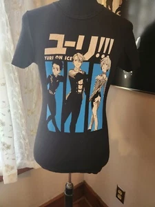 Yuri On Ice Shirt Herren Gr. Small Schwarz Grafik Japanisch Manga Anime Crunchy Roll - Bild 1 von 2