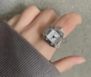 Fingers Watch - Picture 1 of 3