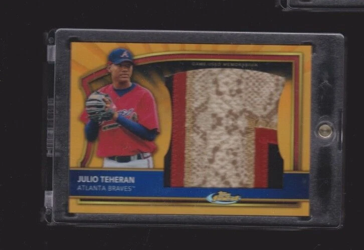 2011 TOPPS FINEST ДЕБЮТАНТ ОРАНЖЕВЫЙ ПЕРЕЛИВАЮЩИЙСЯ JUMBO НАШИВКА КАМУФЛЯЖ JULIO TEHERAN SP #/10 - Изображение 1 из 2