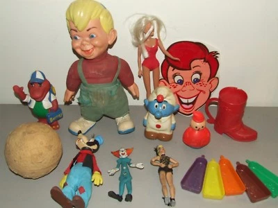 Lote de juguetes antiguos y vintage - Disney, FP, Bozo, Howdy Doody, Barney, Los Pitufos Foto 1 de 4