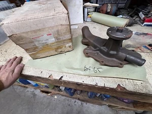 TRW FP1491 NEW WATER PUMP 9w FORD 359 361 389 391 - Picture 1 of 4