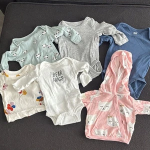 Pacchetto neonato e 3 mesi - Foto 1 di 5