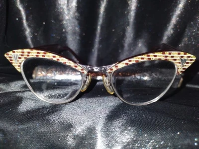 Gafas de gato ópticas americanas de los años 50 con estuche plateado en relieve Foto 1 de 4