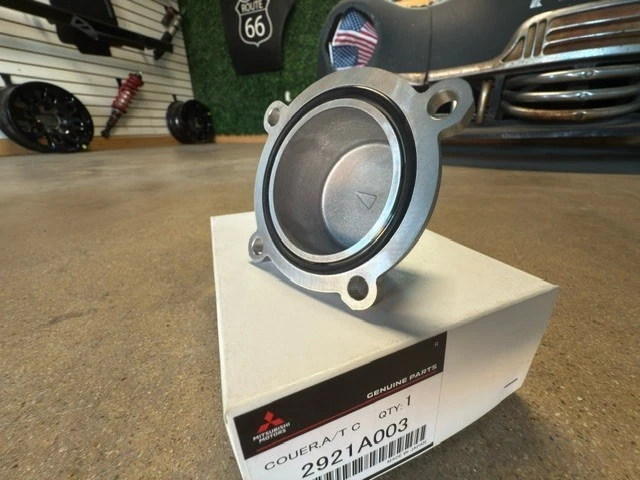 (1) 2921A003 CUBIERTA ORIGINAL MITSUBISHI OEM, FILTRO DE ACEITE ESTUCHE A/T - igual que el distribuidor Foto 1 de 4