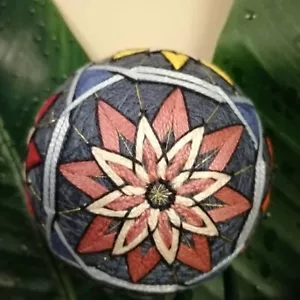 Beautiful 4" Handmade Japanese Temari Ball - Picture 1 of 5