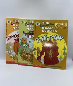 The Berenstain Bear Scouts x 3 Little Apple Books By S&J Berenstain Vintage GC - Picture 1 of 15