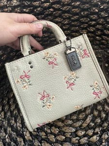 COACH FLORAL BOW ROGUE 17 BAG MINI BAG - Picture 1 of 16