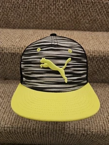 Puma Mütze Kappe Logo bestickt Einheitsgröße schwarz gelb verstellbar Druckknopflasche Golf - Bild 1 von 10