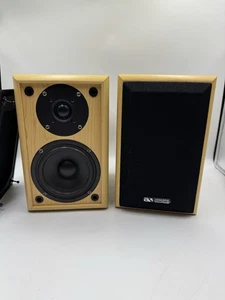 Coppia Soluzioni Acustiche AV20 MK2 Faggio 50W 8 ohm Altoparlanti Compatti da Libreria - Foto 1 di 9