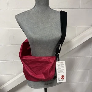 Lululemon Namaste Yoga Tote Gym Bag Red Graphic Logo Adjustable Strap NEW NWT - Picture 1 of 10