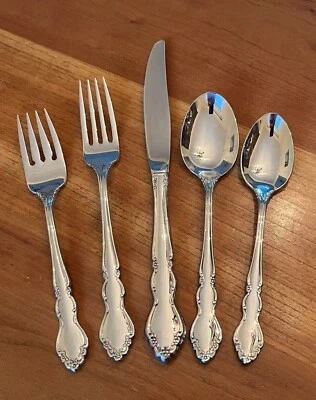 Oneida DOVER Heirloom Cube Stainless Flatware - Choice - Image 1 of 3