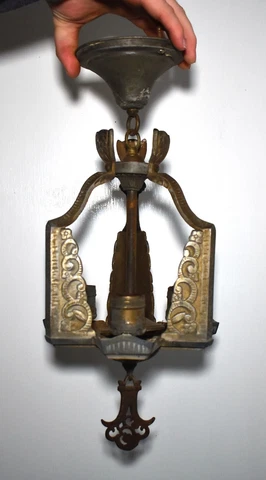 ANTIQUE ART DECO 3 SLIP SHADE HANGING CEILING LIGHT FIXTURE Cover
