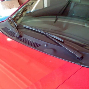 APTO PARA FORD MUSTANG 99-04 PARABRISAS MEJORADO LIMPIAPARABRISAS VENTILACIÓN REJILLA PANEL CAPÓ - Imagen 1 de 12