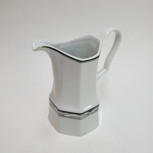 Studio Nova Synthesis Black and White Creamer - Picture 1 of 7