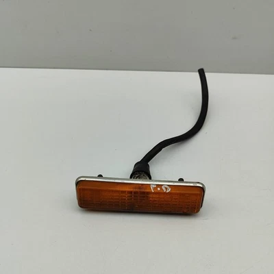 MASERATI 425 Blinker vorne rechts 373180127 2,8 Benzin 165 kW 1987 32740611 Foto 1 de 4