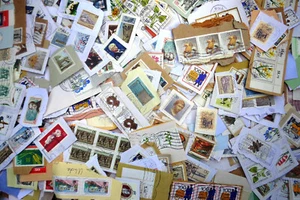GERMANY BERLIN COMMEMORATIVES + Semi-Postals Mixture/Kiloware 7 oz. (200 grams) - Picture 1 of 1