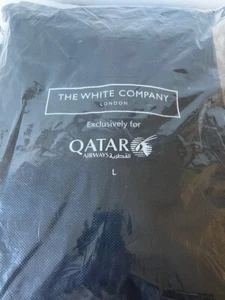 Qatar Airways White Company Pyjamas & Slippers Large BRAND NEW - Picture 1 of 1