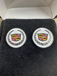 Vintage Cadillac Manschettenknöpfe - weiße Emaille mit Cadillac Wappen Logo - Bild 1 von 5