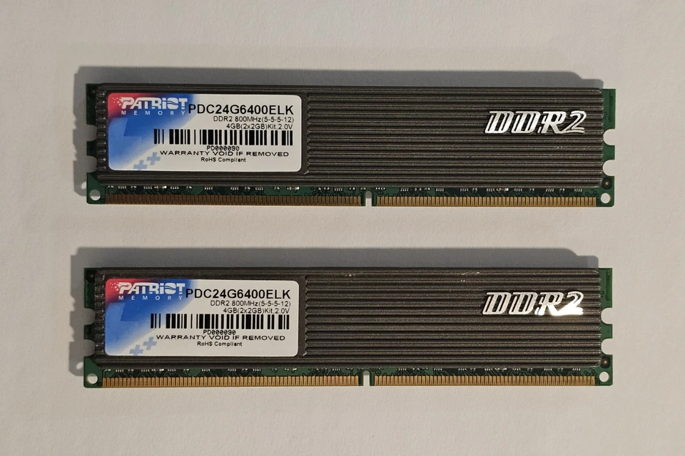 Patriot DDR2 4 GB kit (2 x 2 GB) 800 MHz PDC24G6400ELK / RAM desktop - Immagine 1 di 1