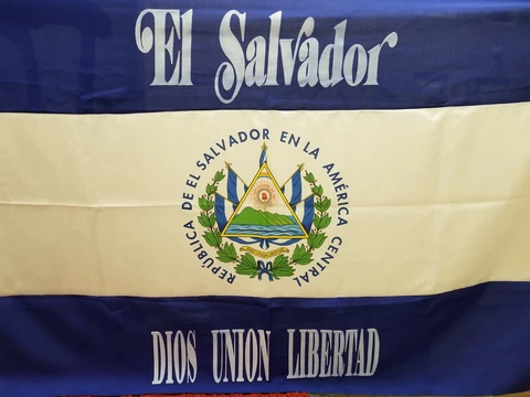 BANDERAS DE EL SALVADOR - SELECCION DE EL SALVADOR Cover