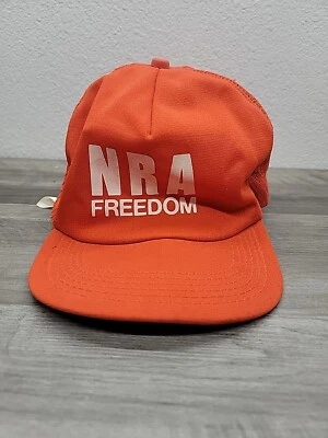 De colección NRA Freedom Sombrero Gorra Snapback Malla Camionero Rifle Naranja Hecho en EE. UU. Caza Foto 1 de 4