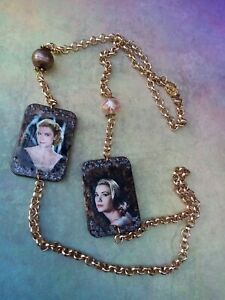 Collana Grace Kelly cammei fashion Hollywood icon necklace oro 