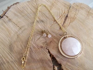Schmuckset -Ohrstecker und Kette mit Anhänger aus Rosenquarz - Bild 1 von 2