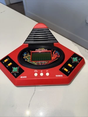 Vintage 1986 V-Tech Electronic Talking Play By Play Football/Not Working/PARTS. - Image 1 of 4