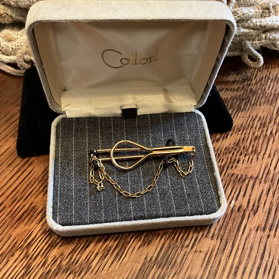 Vintage Colibri 18 KT  Gold Electroplated Men's Tie Bar. New in Box! - Image 1 of 4