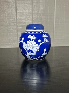Vintage Chinese Blue & White Porcelain Ginger Jar Plum Blossom Motif - Picture 1 of 10