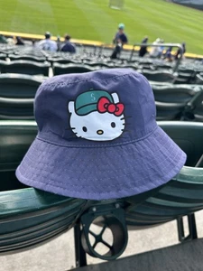2025 Seattle Mariners Hello Kitty Bucket Hat Night 3/29/25 Brand New Reversible - Picture 1 of 3