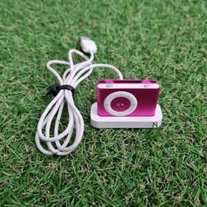 Apple iPod Shuffle model A1204 2nd Generation Pink 1GB Working - Picture 1 of 6