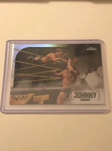 Tarjeta refractora Johnny Gargano 2020 WWE Topps cromada #83  - Imagen 1 de 2