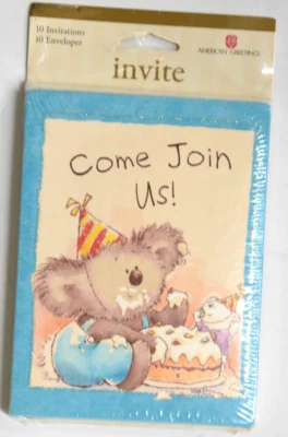 Pack de 10 invitaciones de fiesta de cumpleaños vintage pastel de osos de American Greetings. Foto 1 de 3
