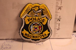 police patch  WAUWATOSA POLICE WISCONSIN  GOLD - Picture 1 of 1