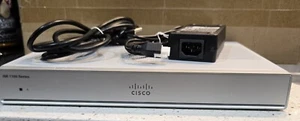 Cisco Systems C1111-4P ISR 1100 4 ports double GE WAN - Photo 1/8